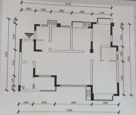 本单元的设计新中式风格摒弃古典中国风的陈旧与拘泥，取而代之的是现代时尚创意设计。适合追求一种沉稳、舒服、放松的生涯空间的人群。