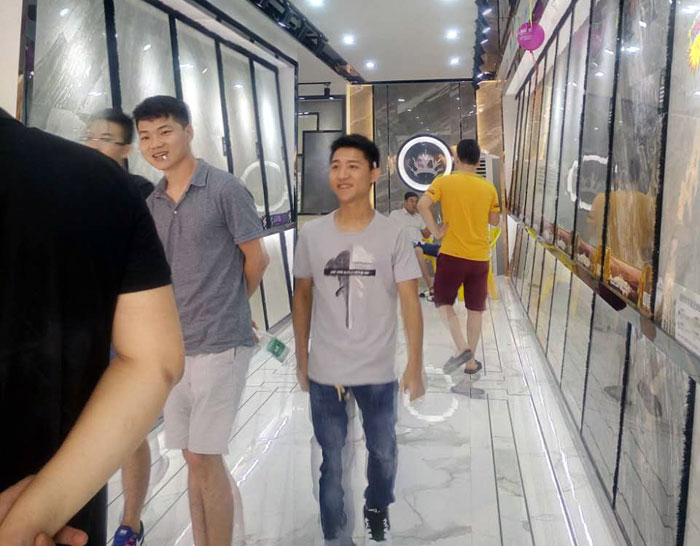 Z6官网 瓷砖代理  陶瓷一线品牌 普宁 开业