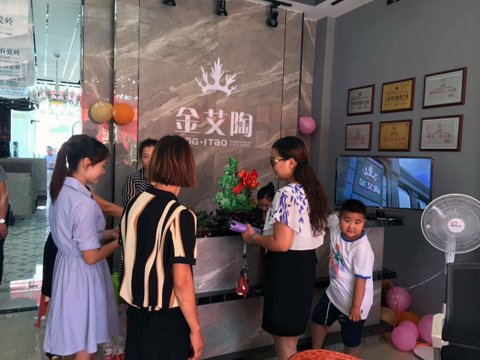 Z6官网瓷砖  瓷砖代理 陶瓷一线品牌 开业促销