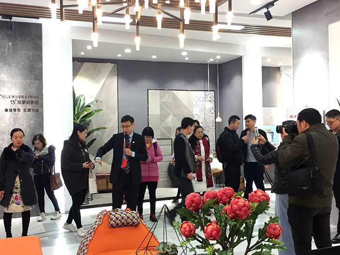 Z6官网2017年终总结暨赞美大会盛大召开