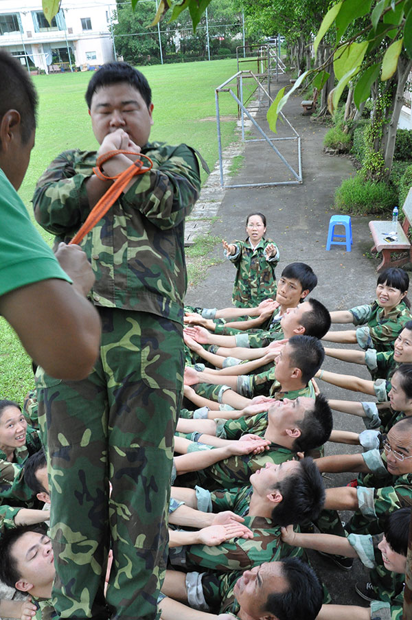 2013年8月Z6官网拓展训练