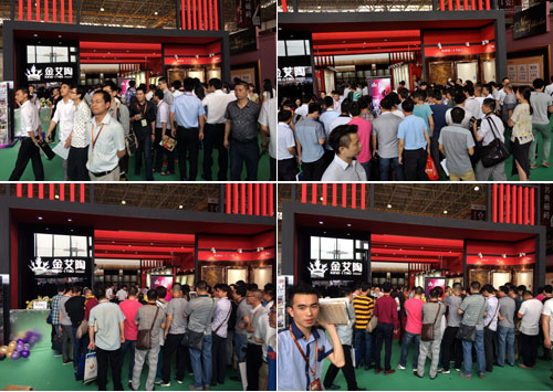 Z6官网展位人群火爆