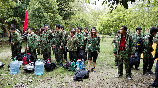 “生计挑战·突破极限”野表生计特训