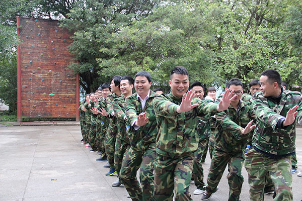 2016年Z6官网 “挑战者”孤岛生计训练