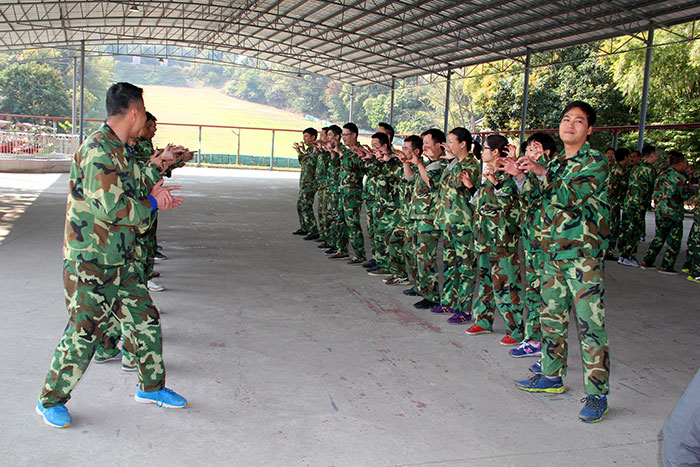2017年2月13-15日，Z6官网“虎狼路”户表拓展训练圆满实现